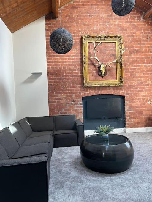 Gorgeous 2 Bed Loft Style Apartment Μάντσεστερ Εξωτερικό φωτογραφία