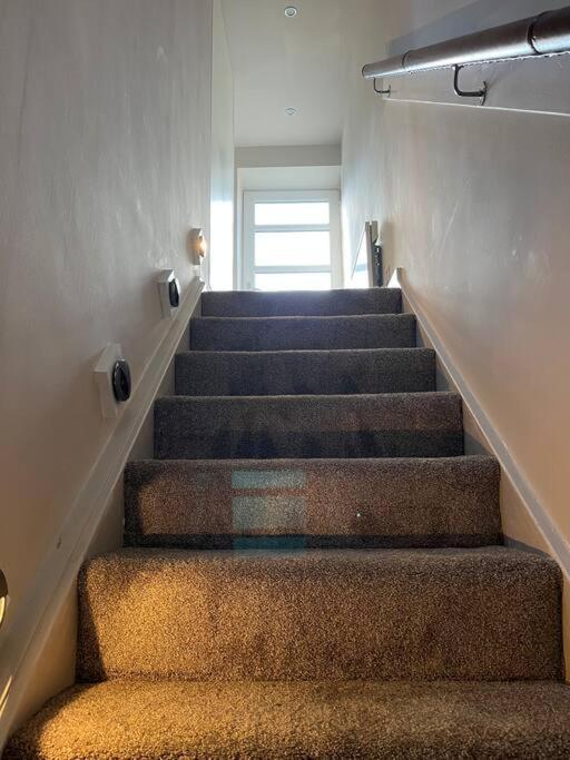 Gorgeous 2 Bed Loft Style Apartment Μάντσεστερ Εξωτερικό φωτογραφία